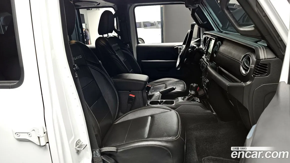 Jeep Wrangler 2021 из KR, фото 7