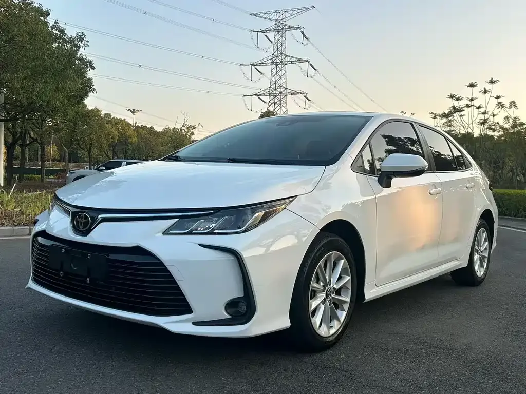 Toyota Corolla 2022 из CN, фото 1