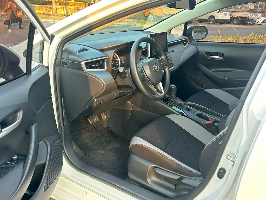 Toyota Corolla 2022 из CN, фото 6