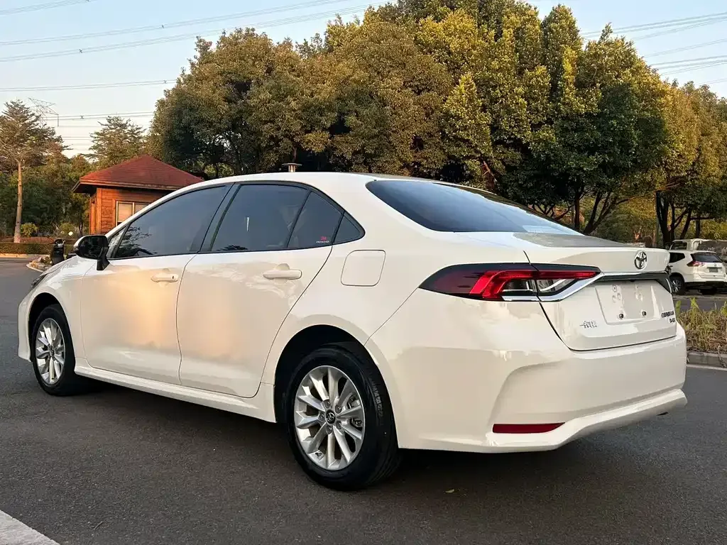 Toyota Corolla 2022 из CN, фото 7