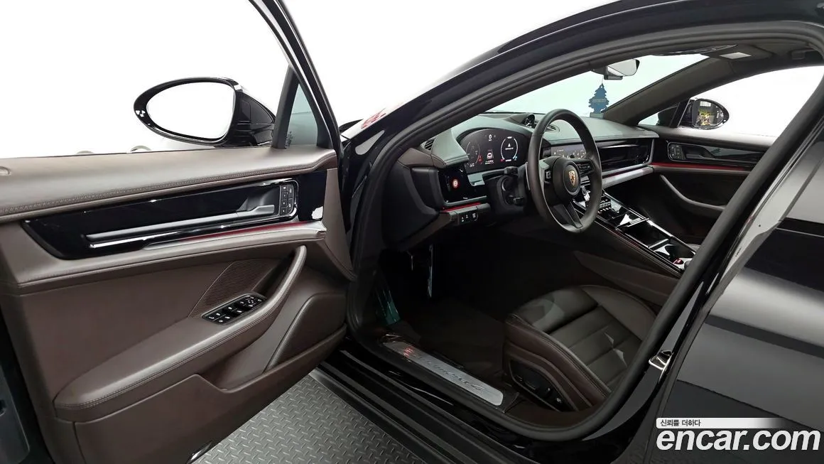 Porsche Panamera 2025 из KR, фото 9