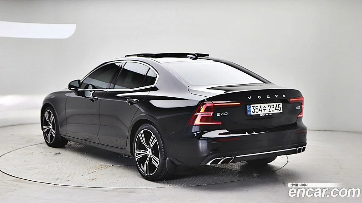 Volvo S60 — фото 6