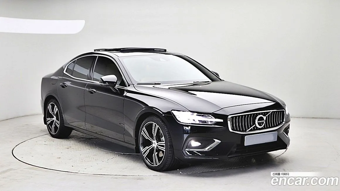Volvo S60 — фото 8