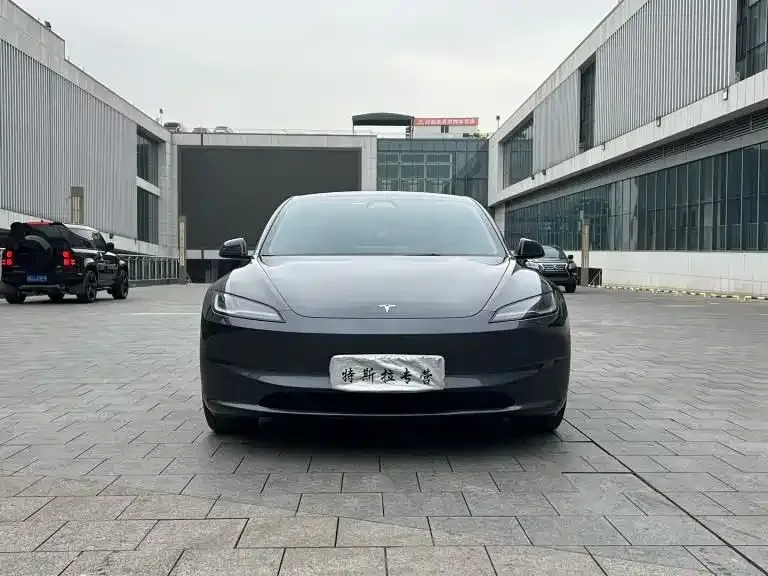 Tesla Model 3 2024 из CN, фото 5