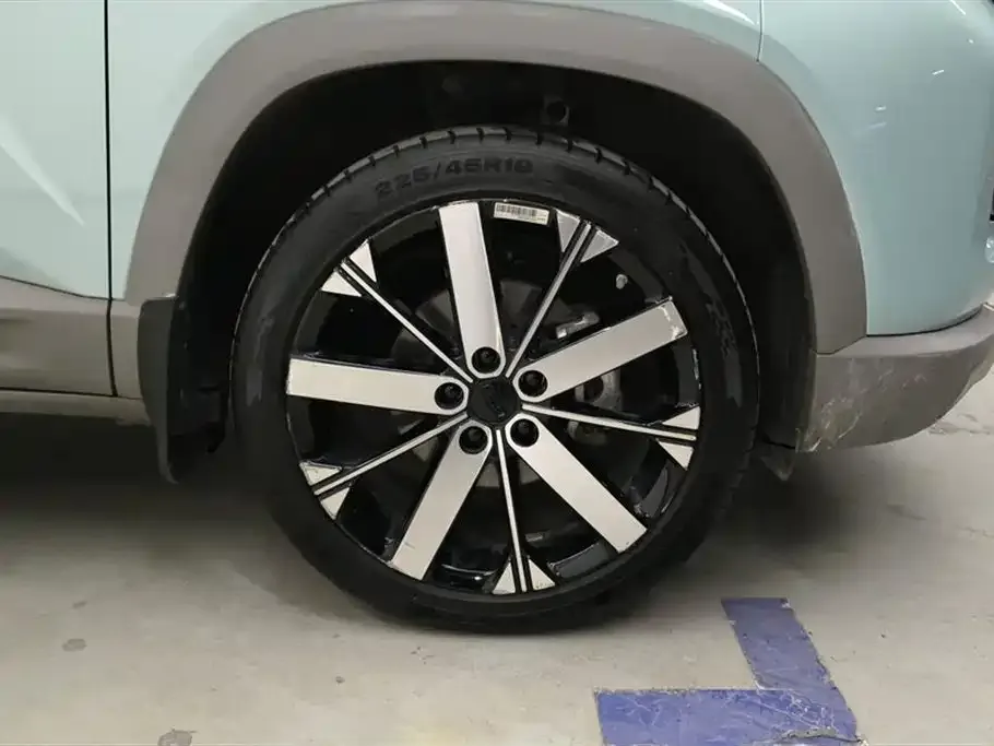 Geely Icon 2023 из CN, фото 2