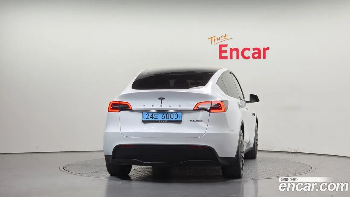 Tesla Model Y 2024 из KR, фото 3