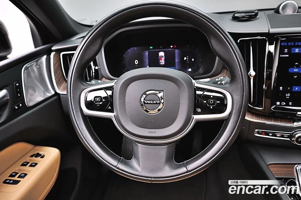 Volvo XC60 2022 из KR, фото 10