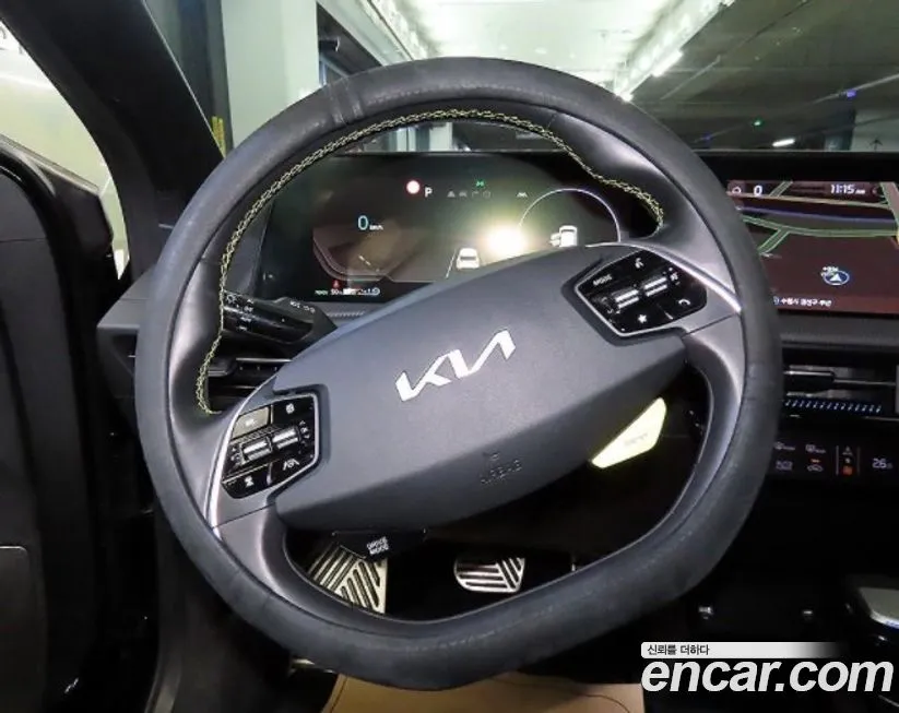 Kia EV6 2023 из KR, фото 9