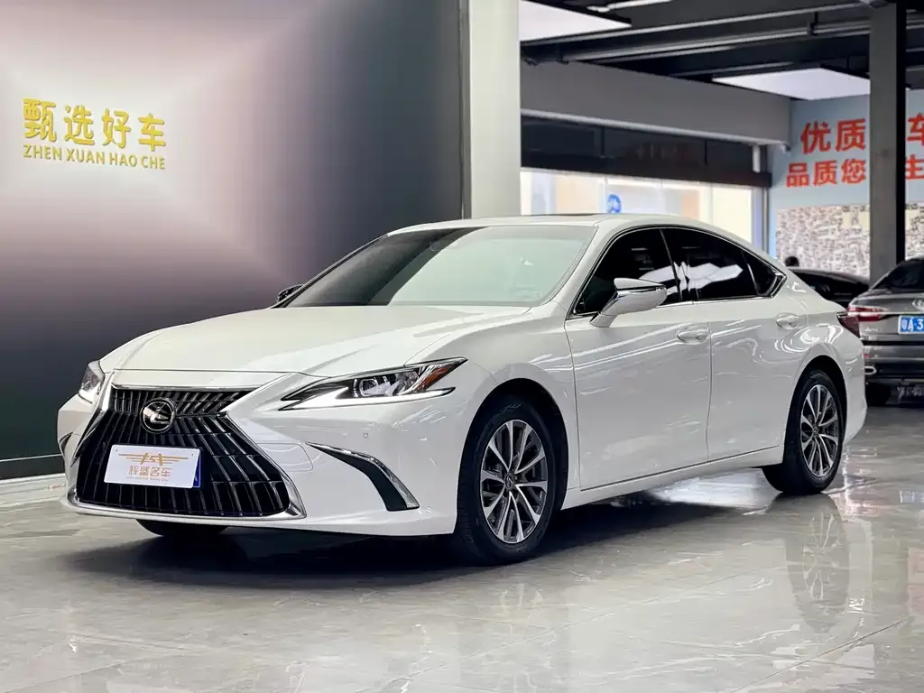 Lexus ES 2022 из CN, фото 1