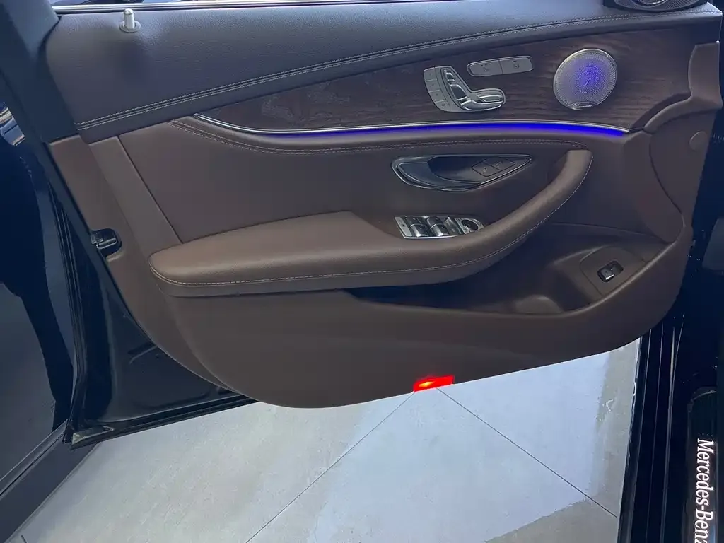 Mercedes-Benz E-Class 2023 из CN, фото 2