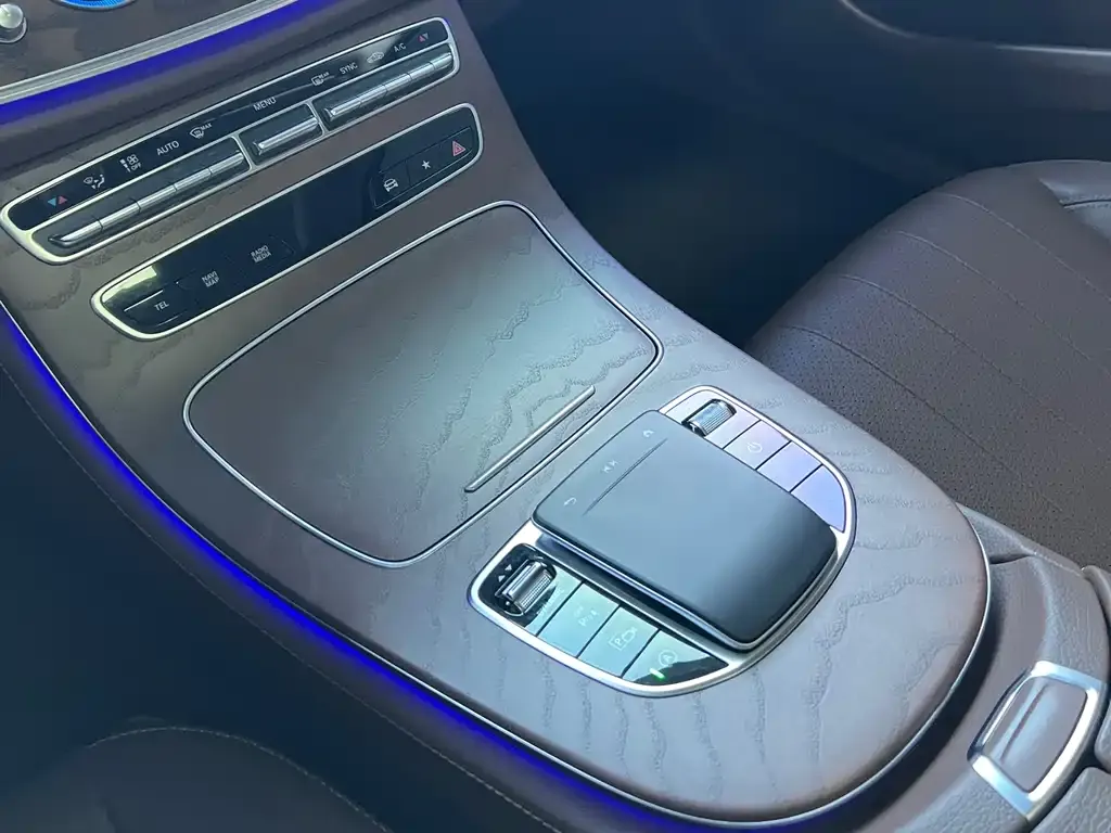 Mercedes-Benz E-Class 2023 из CN, фото 3