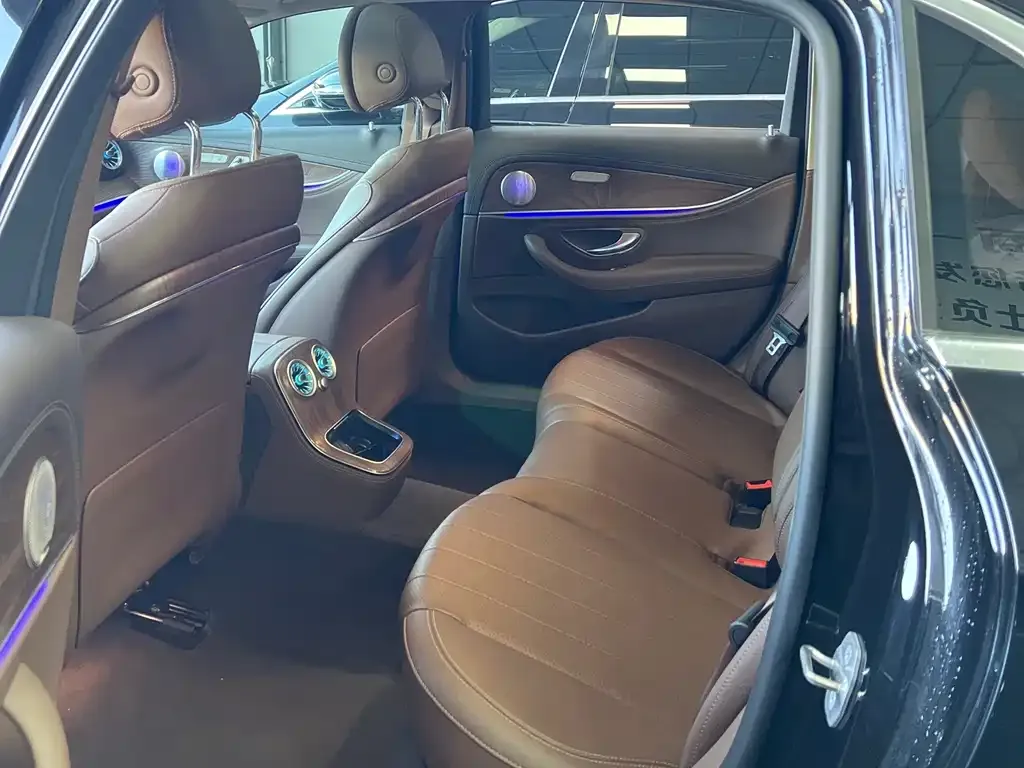 Mercedes-Benz E-Class 2023 из CN, фото 4