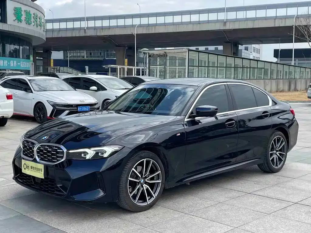 BMW 3 Series 2024 из CN, фото 1