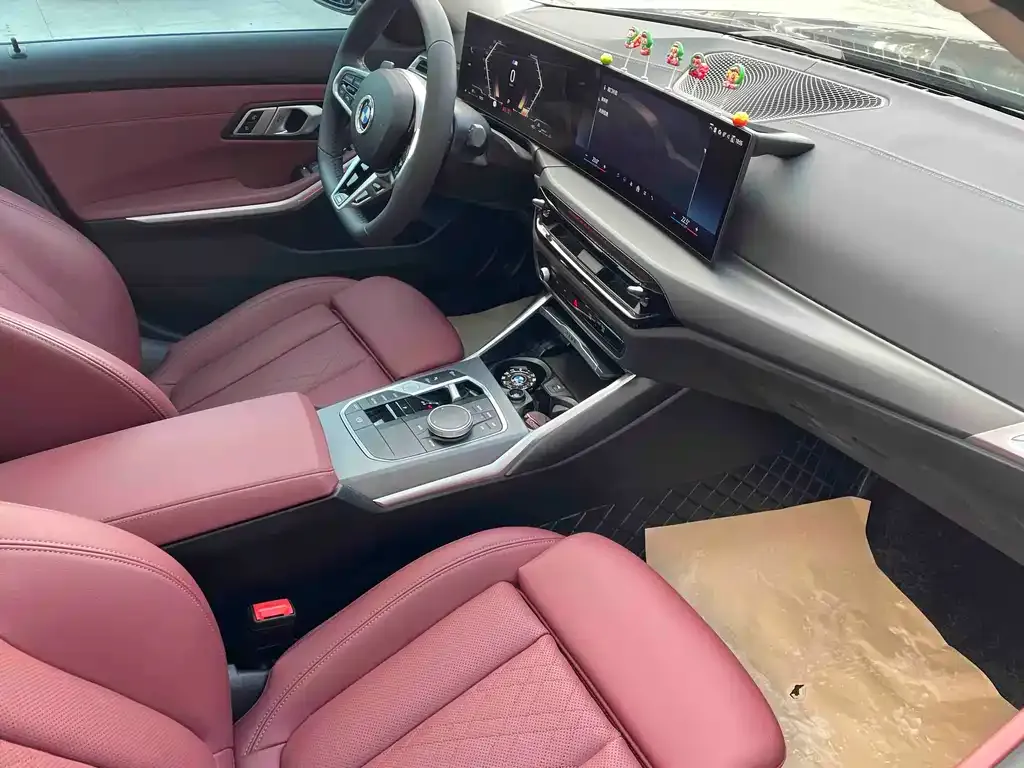 BMW 3 Series 2024 из CN, фото 2