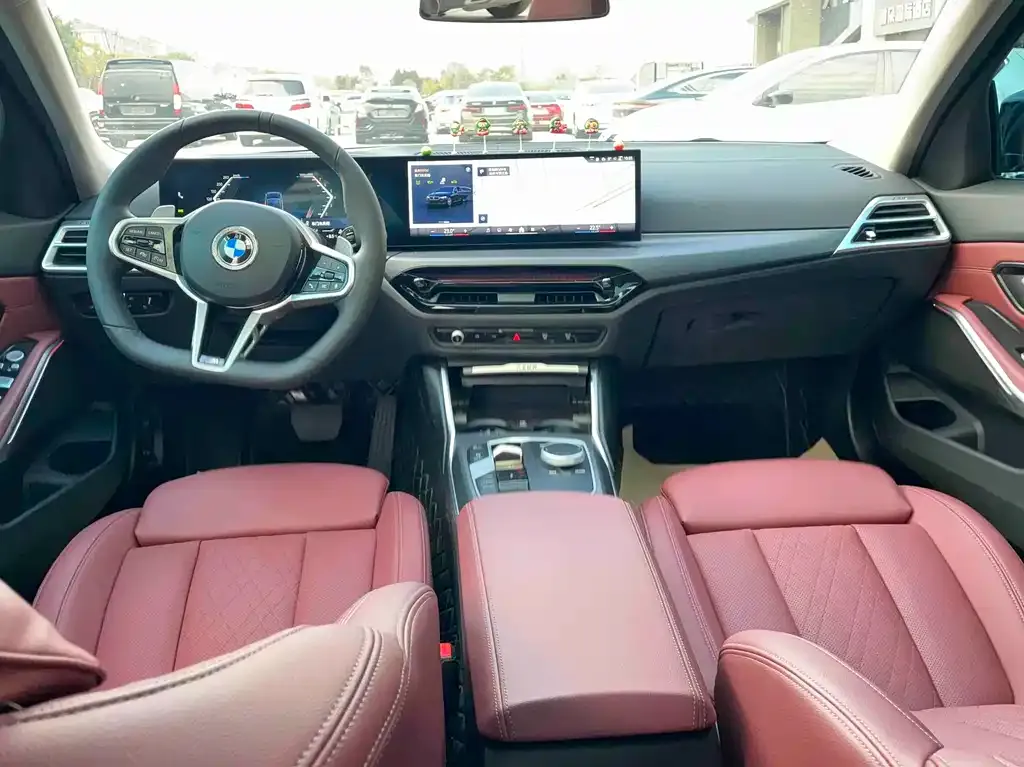 BMW 3 Series 2024 из CN, фото 8