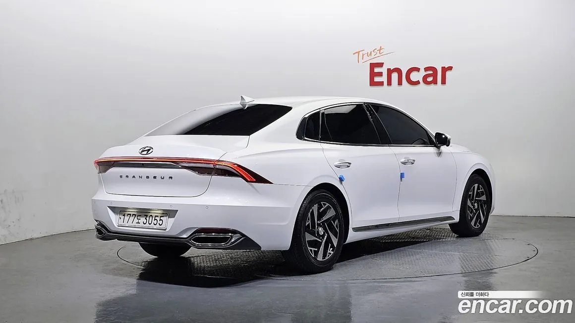 Hyundai Grandeur 2023 из KR, фото 2