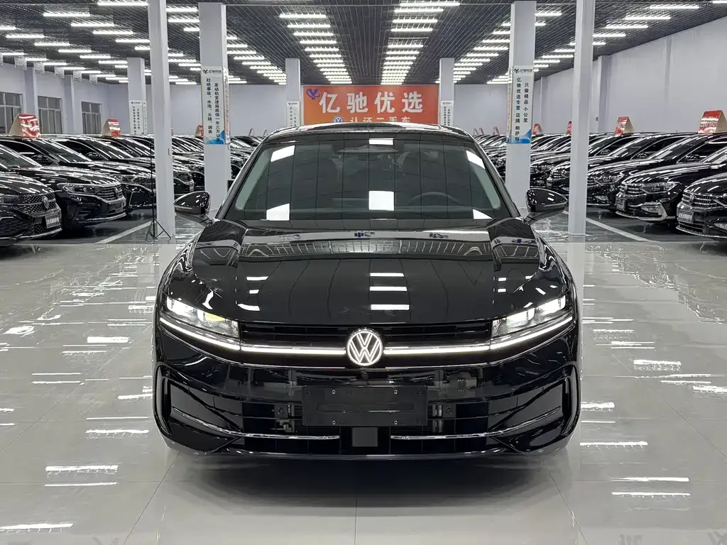 Volkswagen Magotan 2025 из CN, фото 1