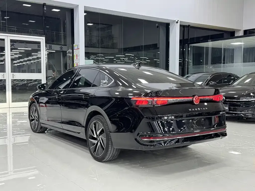 Volkswagen Magotan 2025 из CN, фото 5