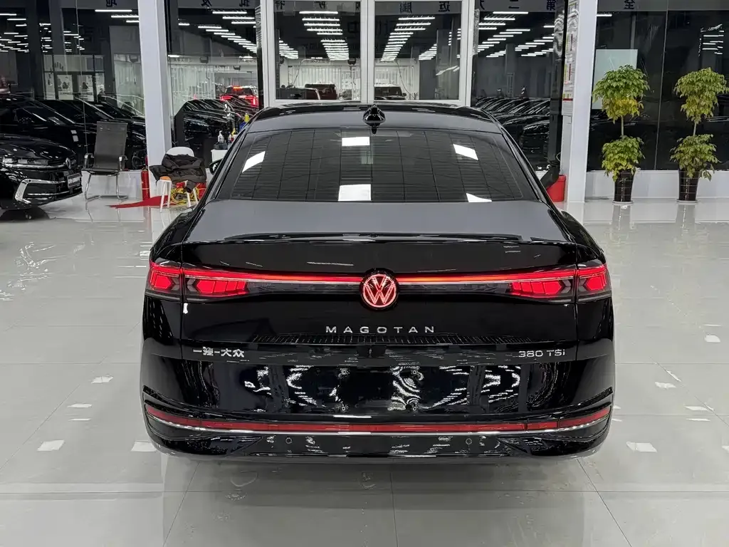 Volkswagen Magotan 2025 из CN, фото 8