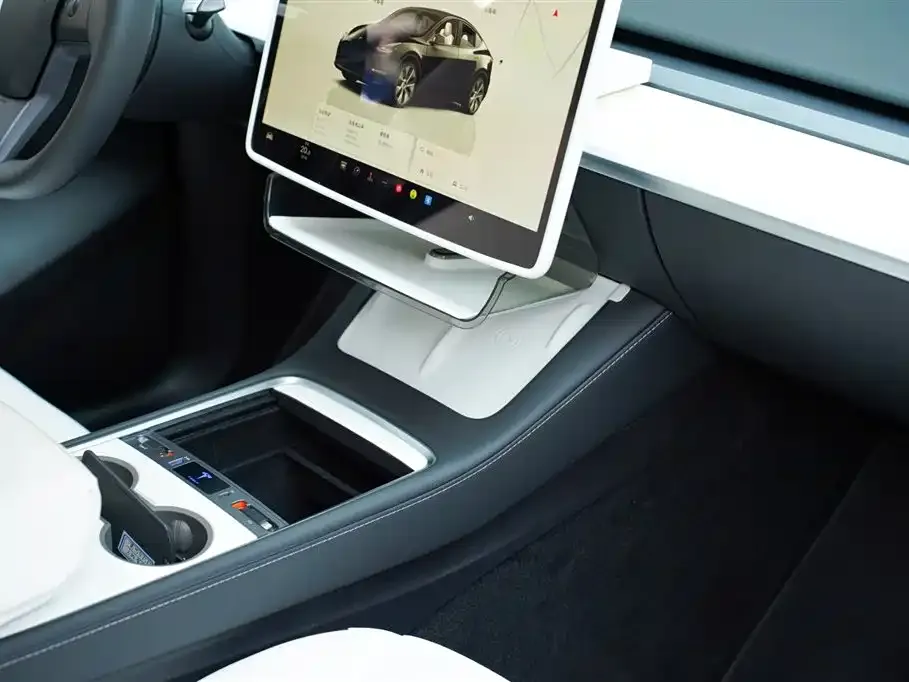 Tesla Model Y 2023 из CN, фото 10
