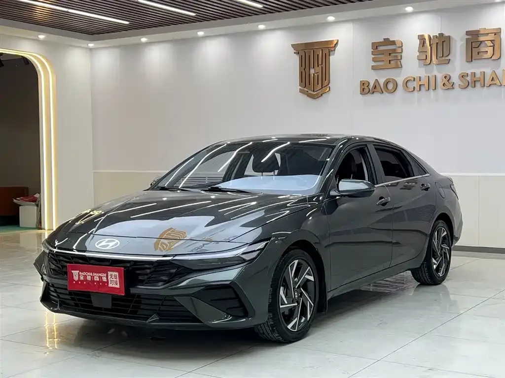Hyundai Elantra 2025 из CN, фото 1