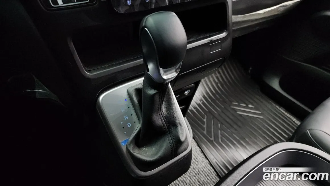 Hyundai Staria 2025 из KR, фото 5