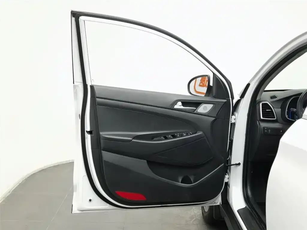 Hyundai Tucson 2021 из CN, фото 3