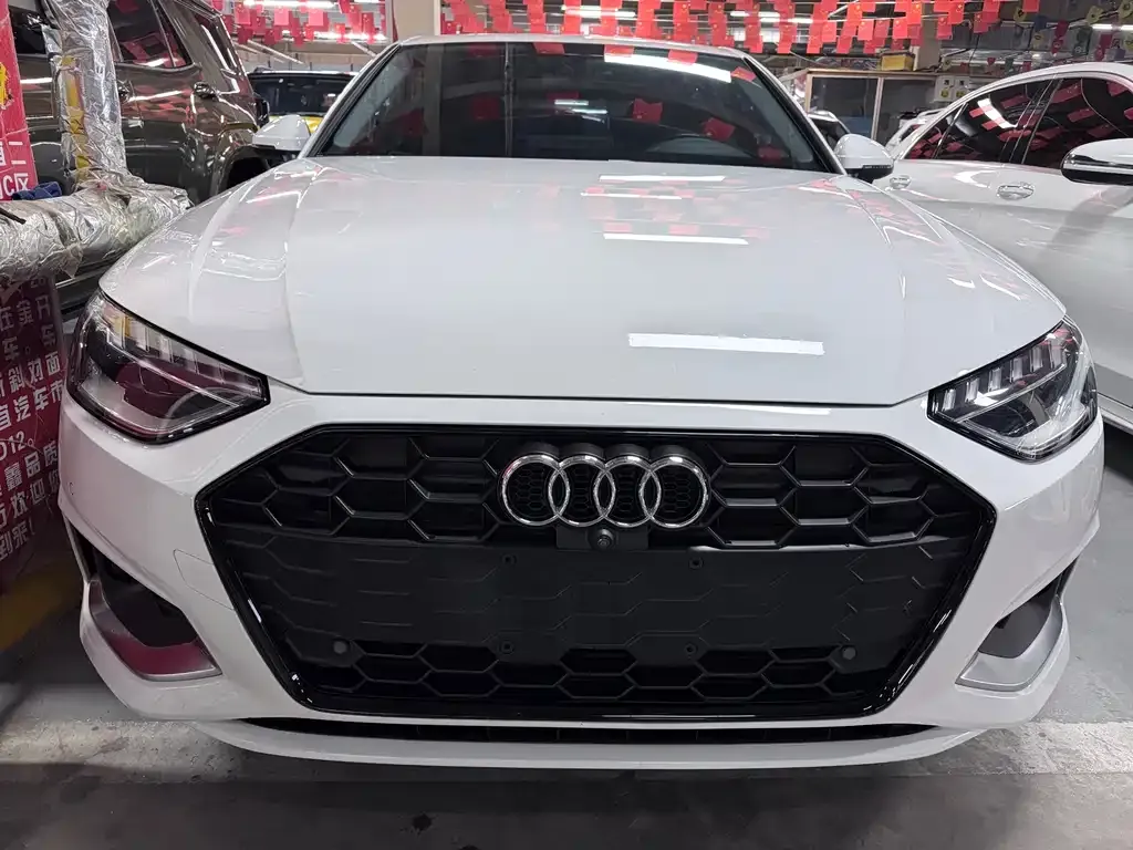 Audi A4L 2021 из CN, фото 7