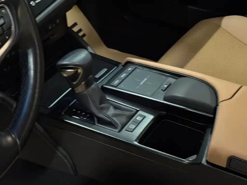 Lexus ES 2022 из CN, фото 2