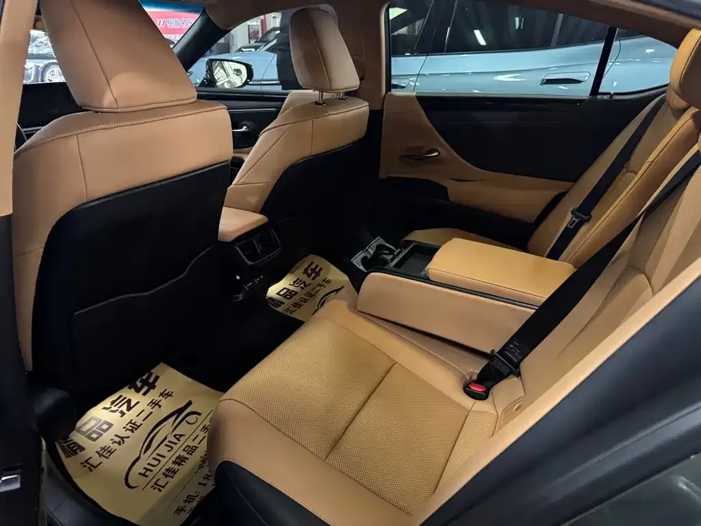 Lexus ES 2022 из CN, фото 4