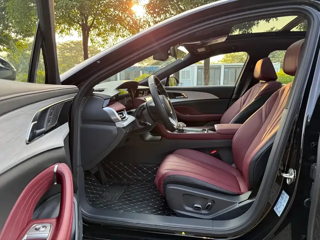 Hongqi H5 2025 из CN, фото 7