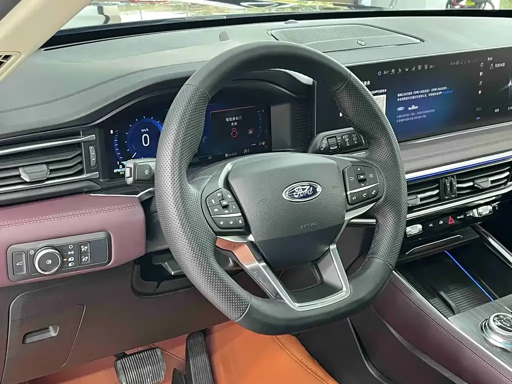 Ford Explorer 2024 из CN, фото 8