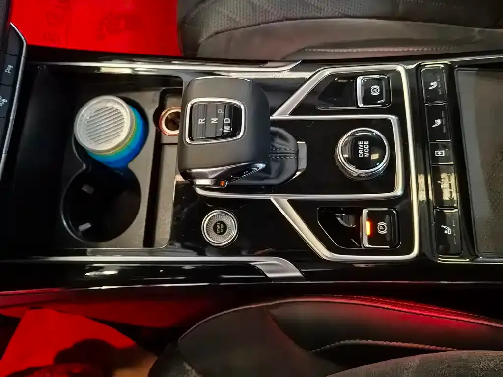 Hongqi HS5 2021 из CN, фото 2