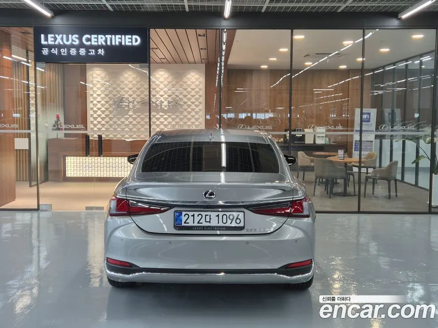 Lexus ES 2026 из KR, фото 2