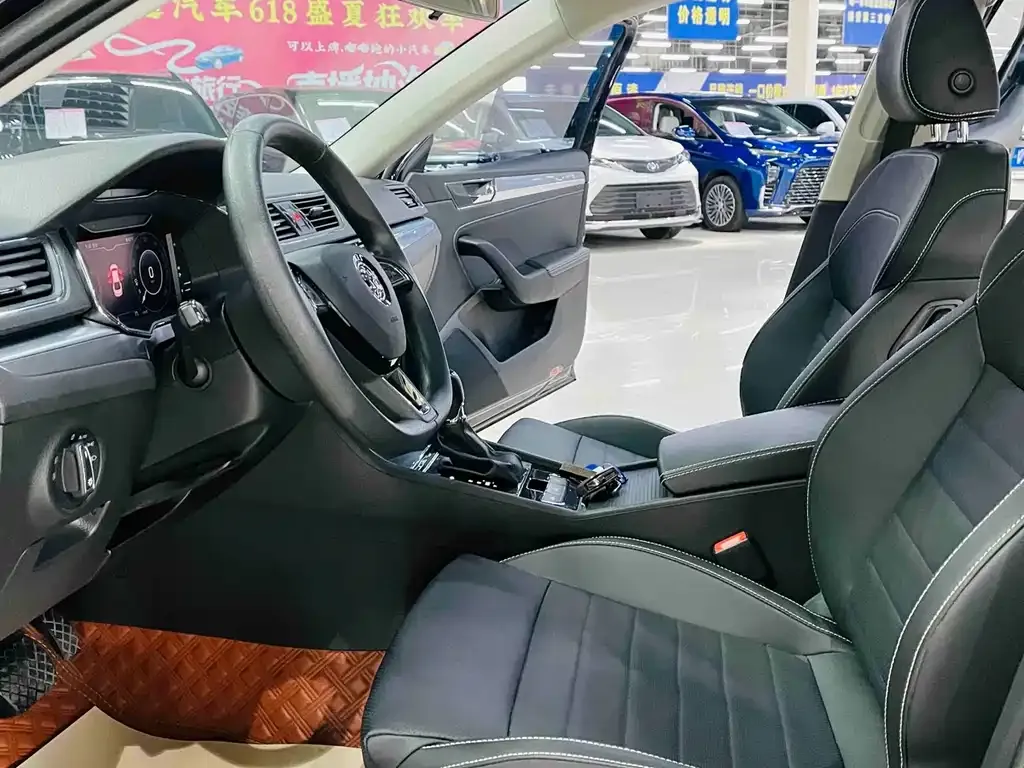 Skoda Superb 2021 из CN, фото 5