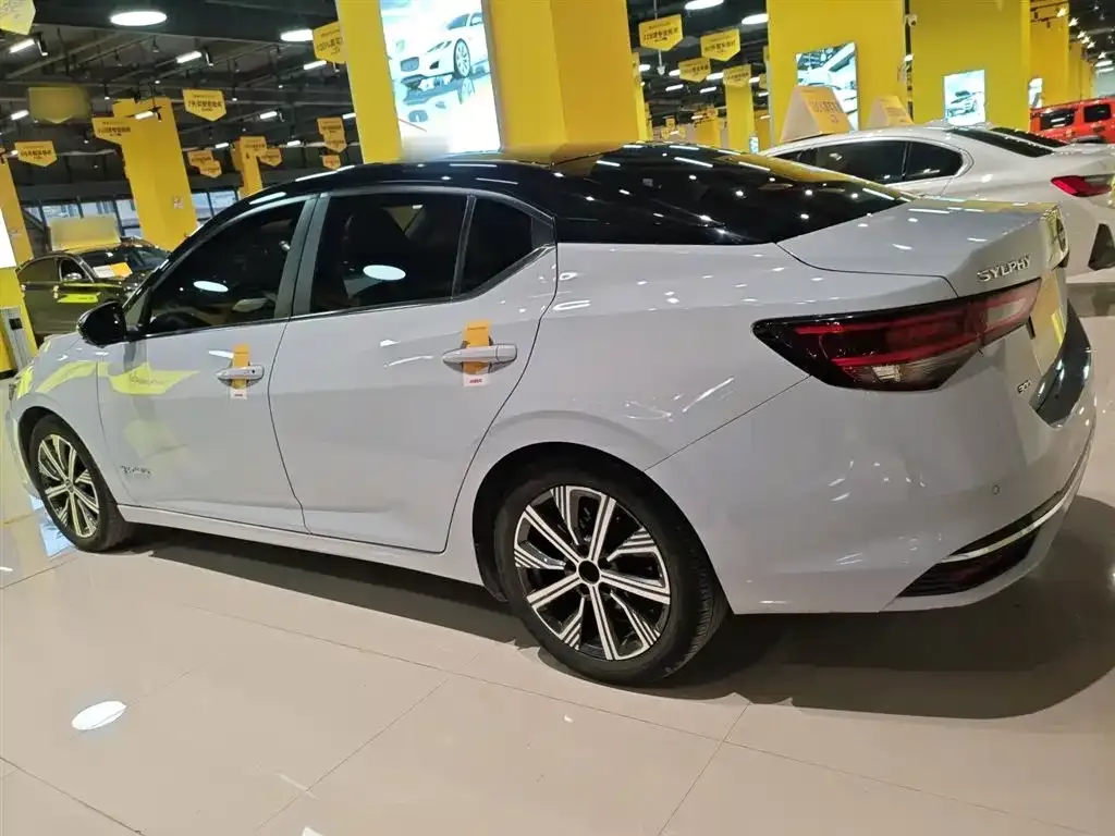 Nissan Sylphy 2023 из CN, фото 2