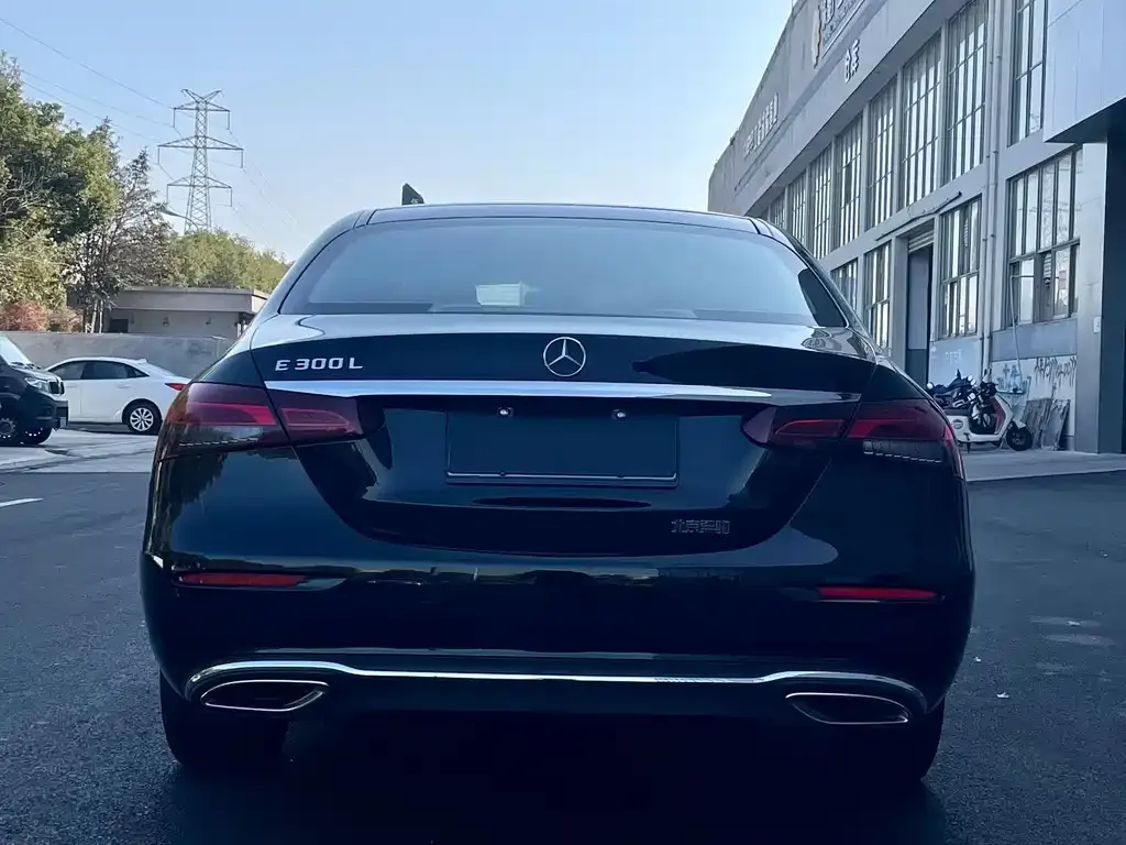 Mercedes-Benz E-Class 2023 из CN, фото 2