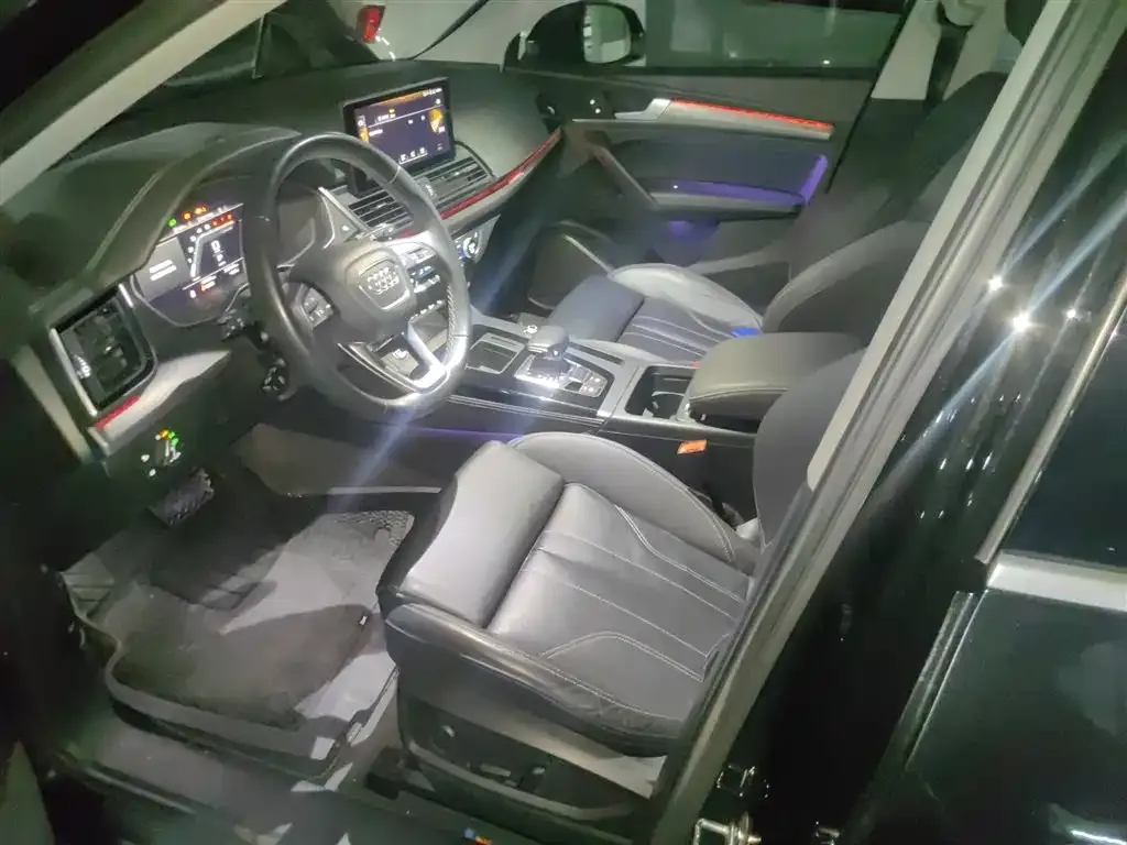 Audi Q5L 2022 из CN, фото 8
