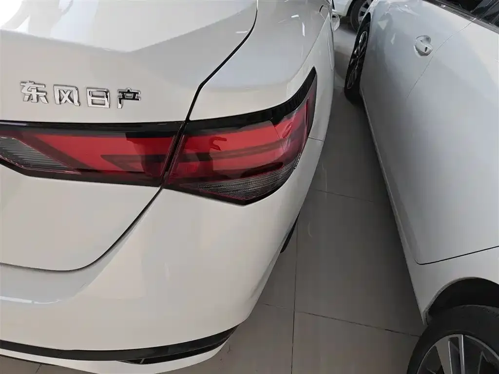Nissan Sylphy 2023 из CN, фото 2