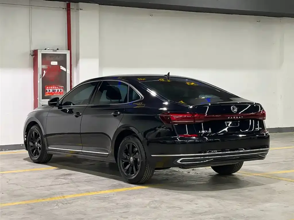 Volkswagen Passat — фото 4