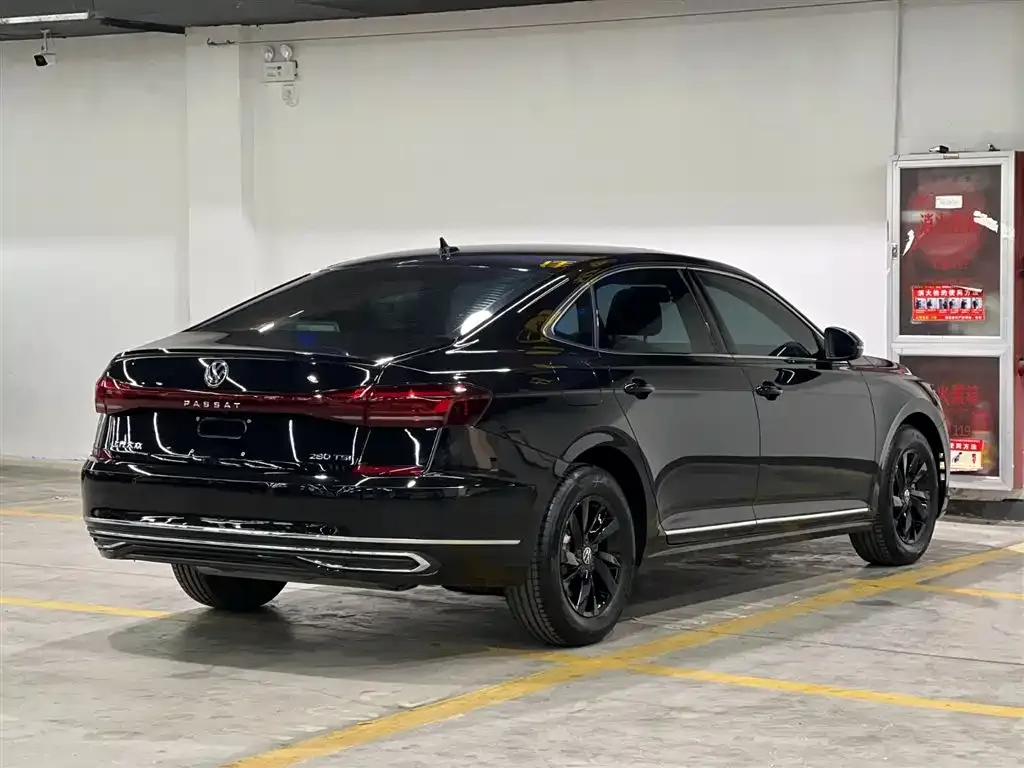 Volkswagen Passat — фото 5