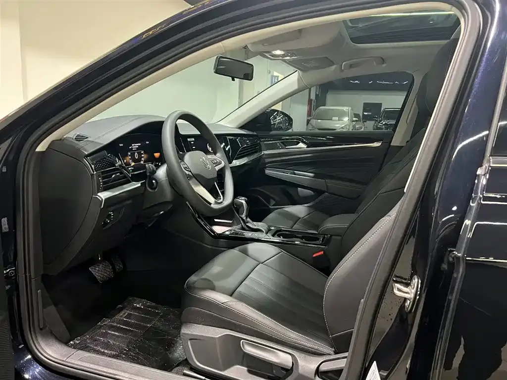 Volkswagen Passat — фото 8