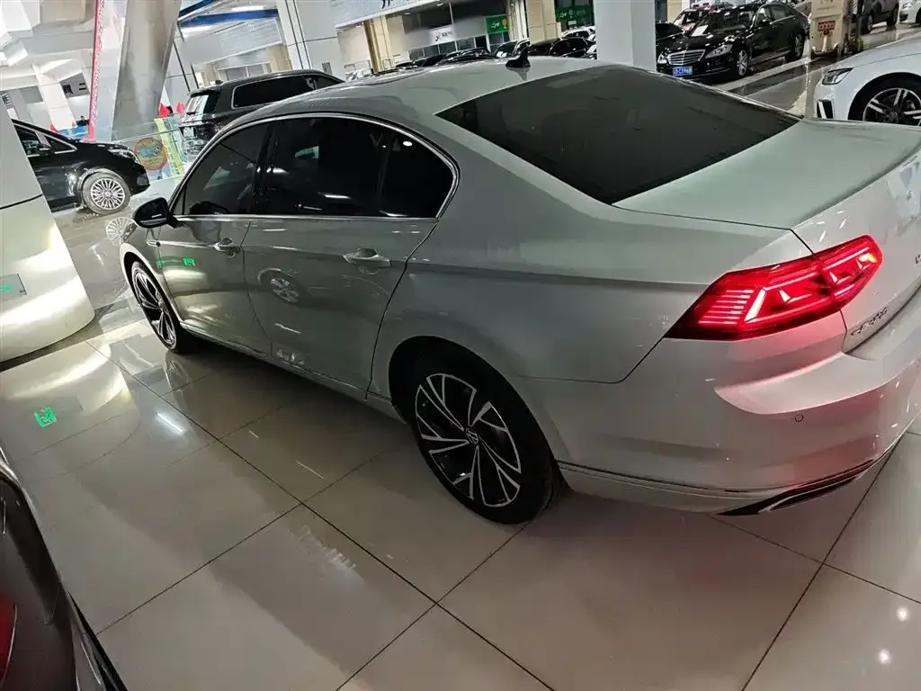 Volkswagen Magotan 2022 из CN, фото 6