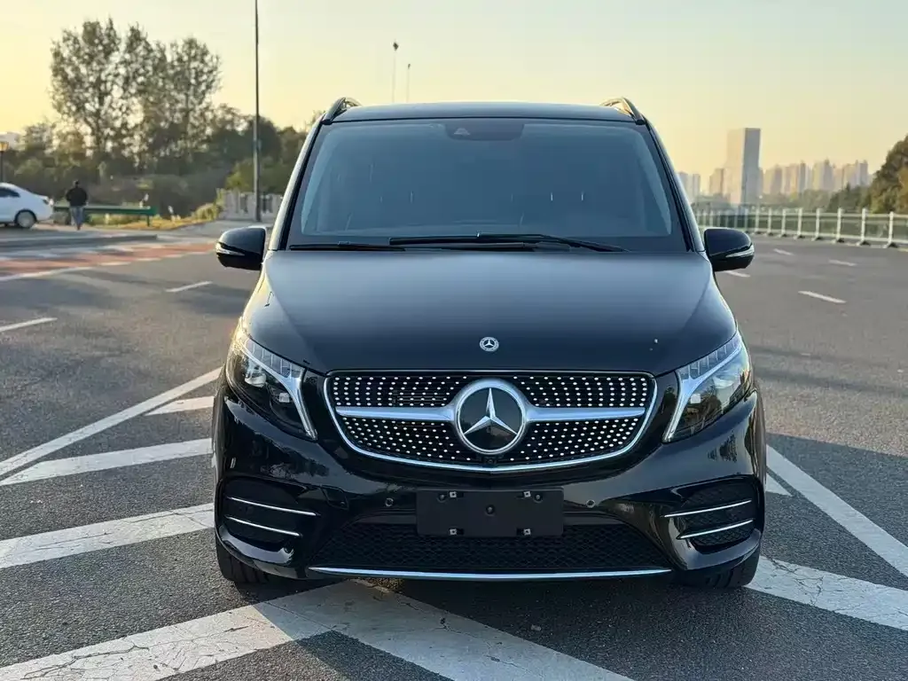 Mercedes-Benz V-Class 2023 из CN, фото 6