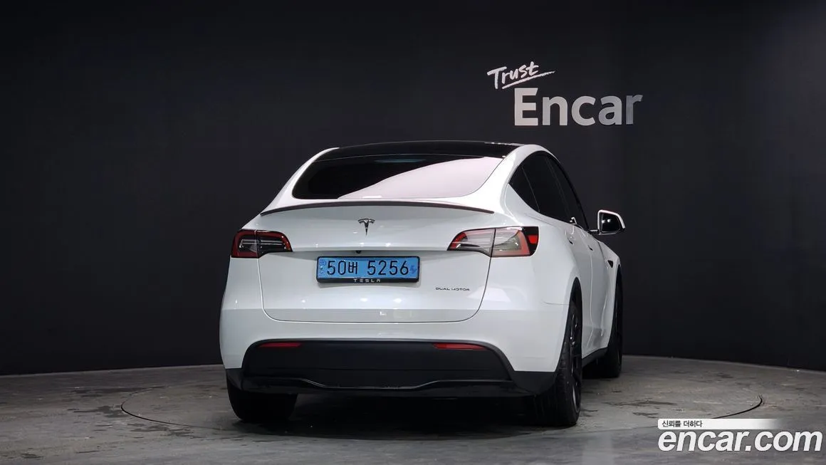 Tesla Model Y 2024 из KR, фото 4