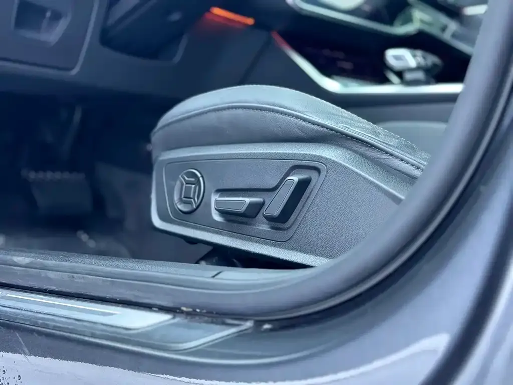 Audi A6L 2021 из CN, фото 5