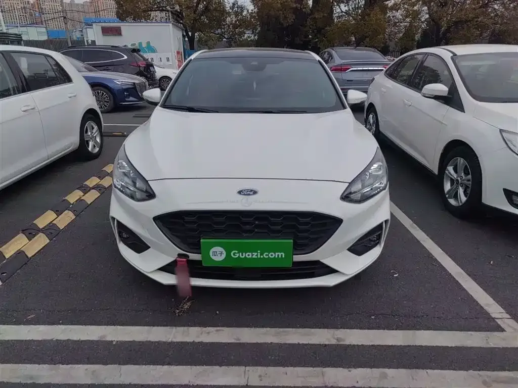 Ford Focus 2021 из CN, фото 6