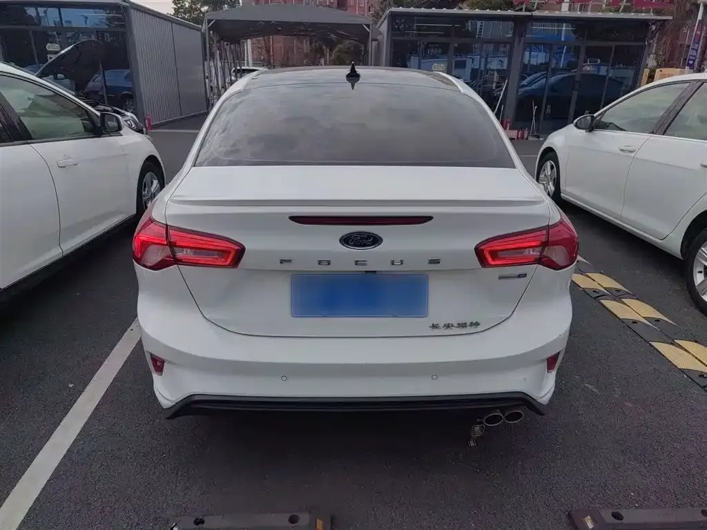 Ford Focus 2021 из CN, фото 5