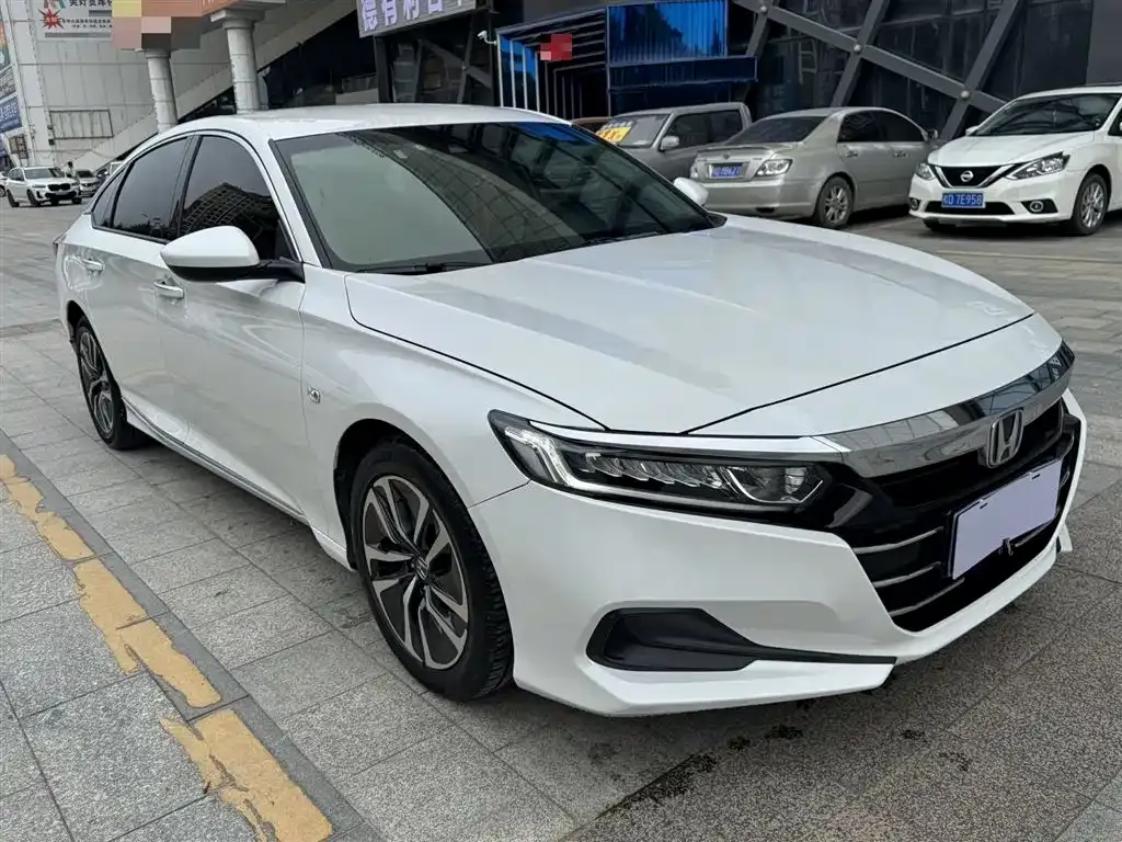 Honda Accord — фото 3