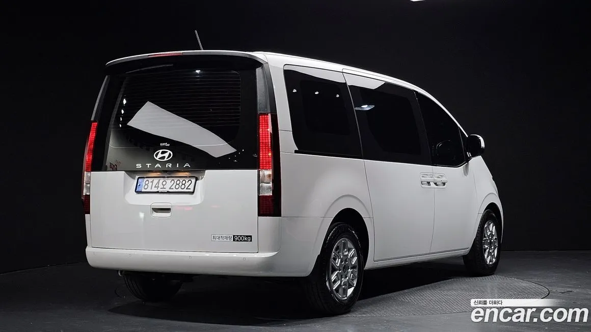 Hyundai Staria — фото 2
